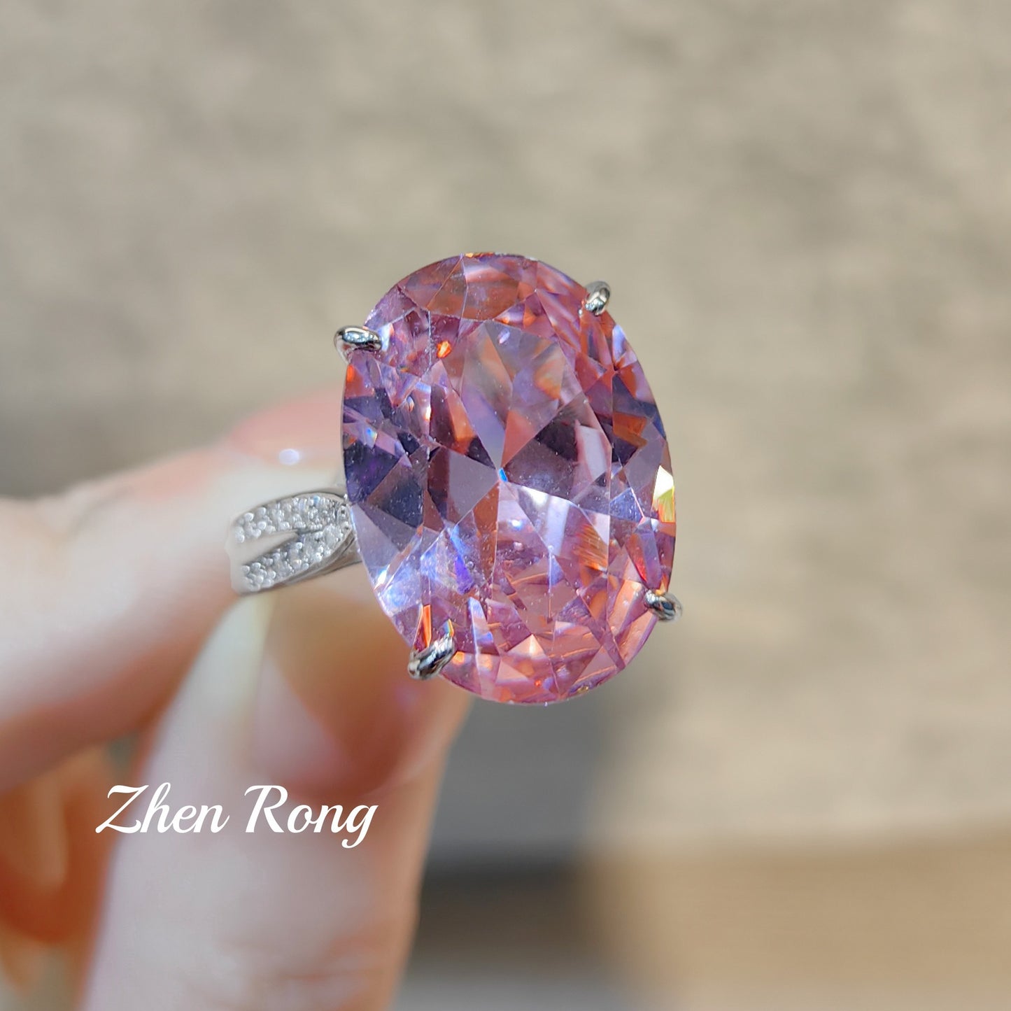 爆款海蓝宝托帕石吊坠鸽子蛋