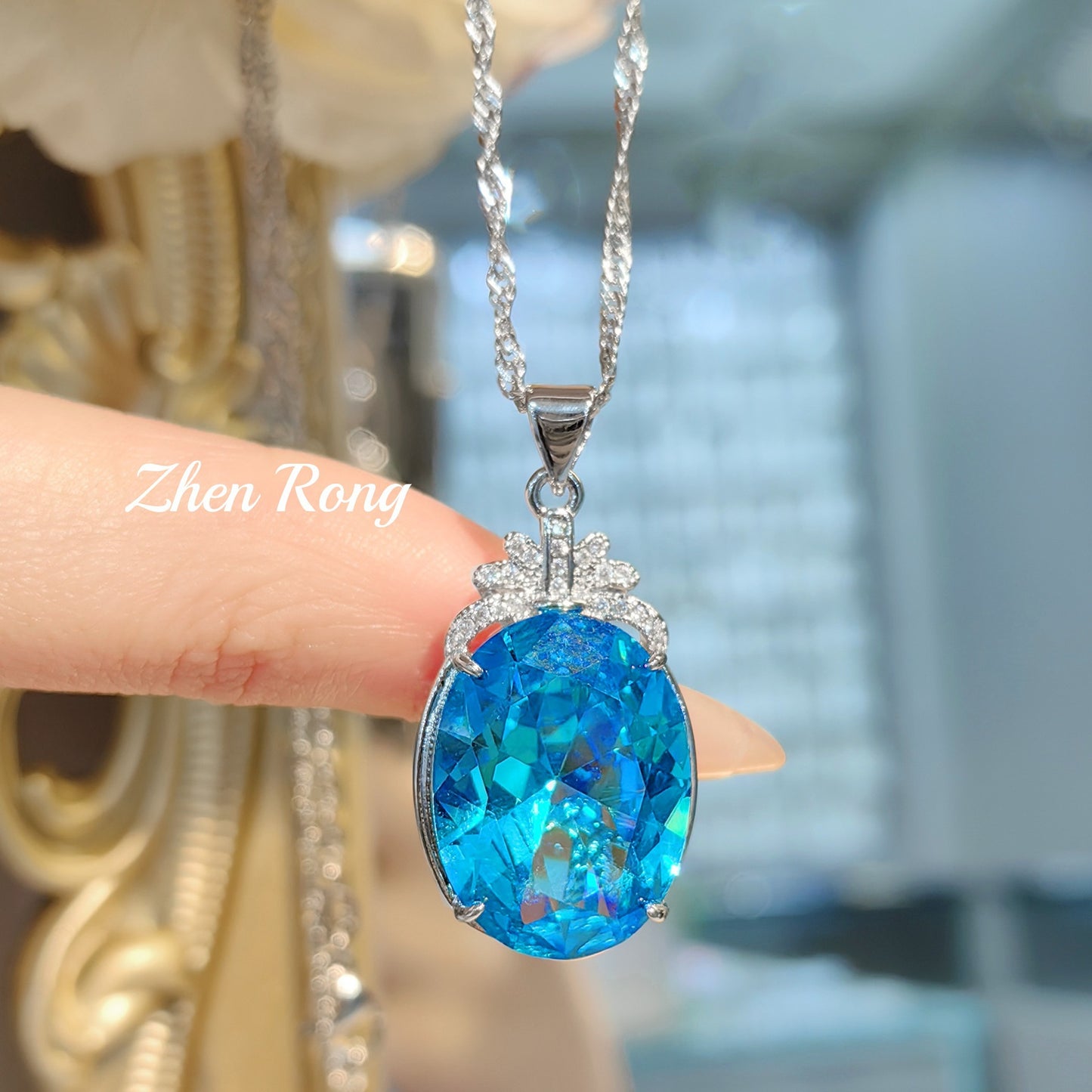 爆款海蓝宝托帕石吊坠鸽子蛋